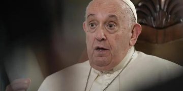 El Papa Francisco avanza en su tratamiento tras dejar la ventilación mecánica