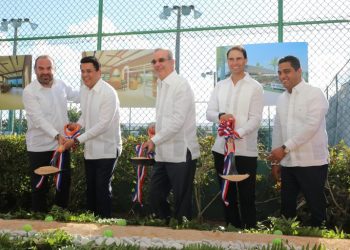 Presidente Abinader reafirma “hoy es el mejor momento para seguir invirtiendo en RD”