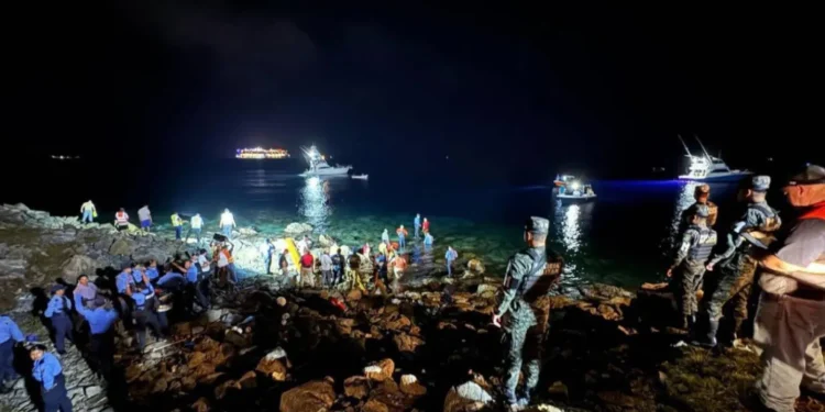 Tragedia en Honduras: Un avión cayó al mar tras despegar y dejó al menos doce fallecidos