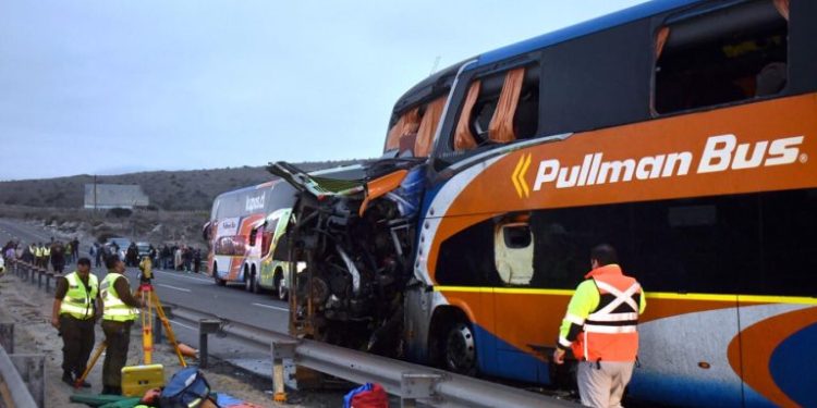 Seis muertos y cerca de cuarenta heridos al colisionar cuatro autobuses en Chile