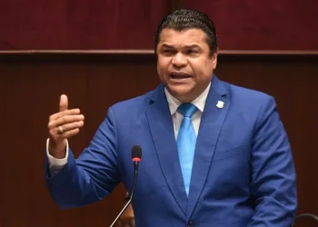 Tobías Crespo reintroduce proyecto de ley para reducir un 75 % multas de tránsito