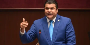 Tobías Crespo reintroduce proyecto de ley para reducir un 75 % multas de tránsito