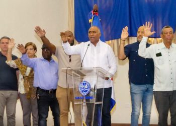 Senador Julito Fulcar juramenta comisiones de trabajo para elaboración del Plan Estratégico de Desarrollo Sostenible de Peravia 