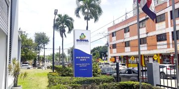 IDOPPRIL ofrece apoyo a familiares afectados por accidente en autopista Duarte