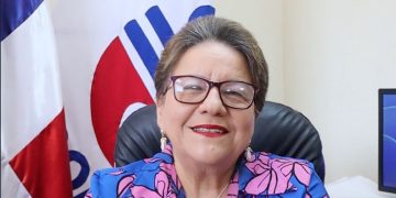 Gloria Ceballos destaca labor de la mujer en el campo de la meteorología