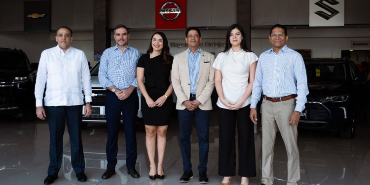 Santo Domingo Motors relanza su icónica feria "AutoWeek"