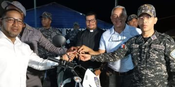 PN entrega nuevas unidades y más agentes policiales en Sabana Grande de Boyá