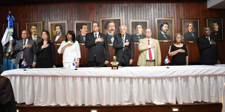 Médico e historiador preside la nueva directiva del Instituto Duartiano