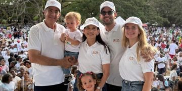Pastor Bogaert exhorta a los padres a educar a los hijos en valores éticos y morales durante festival de la familia
