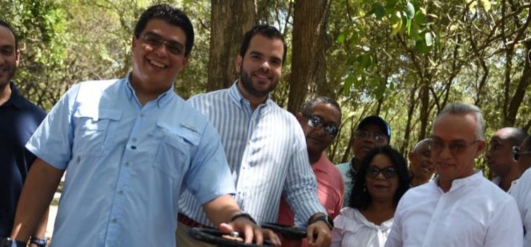 Director de la CAASD supervisa obras que seguirán optimizando el abastecimiento y suministro de agua en el DN