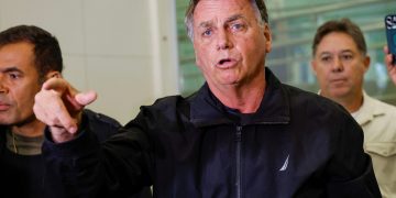 Comienza el juicio para decidir si Bolsonaro será procesado por intento de golpe de Estado