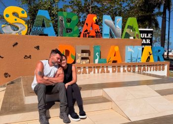 Julián Gil disfruta su luna de miel en República Dominicana