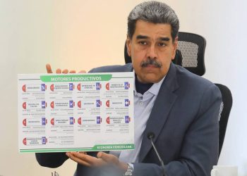 Maduro dice que Venezuela está abierta a las inversiones internacionales en petróleo y gas