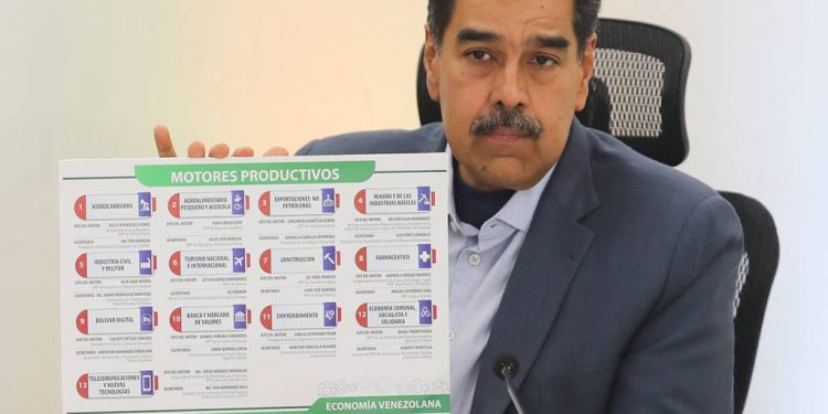 Maduro dice que Venezuela está abierta a las inversiones internacionales en petróleo y gas