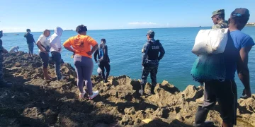 Hombre muere de un infarto mientras buceaba en malecón de SPM