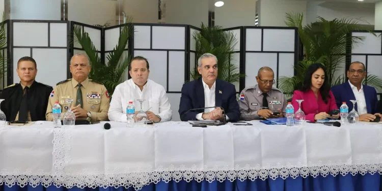 Presidente Abinader encabeza reunión seguimiento al Plan de Seguridad Ciudadana
