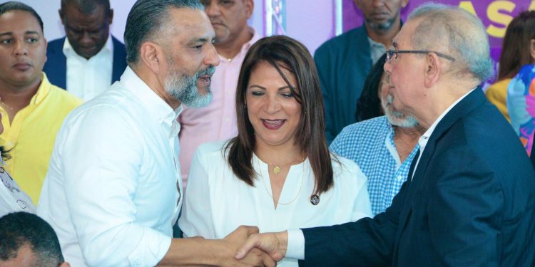 Luis Alberto destaca la presencia de Danilo Medina en Santo Domingo Este y reafirma que el PLD está del lado del pueblo