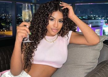 Bella Abrew, de las empresas a la música urbana con su debut "Pesadilla"