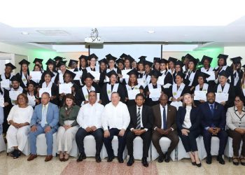 Coopnama y la Universidad Cooperativa de Colombia gradúan colaboradores