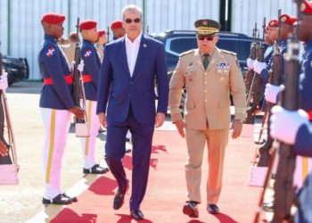 Luis Abinader sale a Washington para participar en cumbre de la AAFA