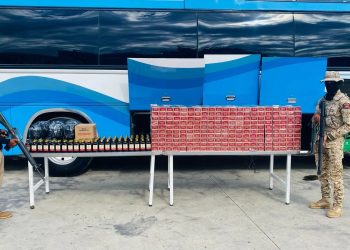 CESFRONT incauta cigarrillos y bebidas alcohólicas en Jimaní