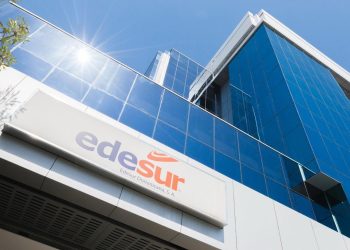 Edesur trabaja para corregir avería en subestación de la UASD que origina interrupción de servicio en sectores del Distrito Nacional