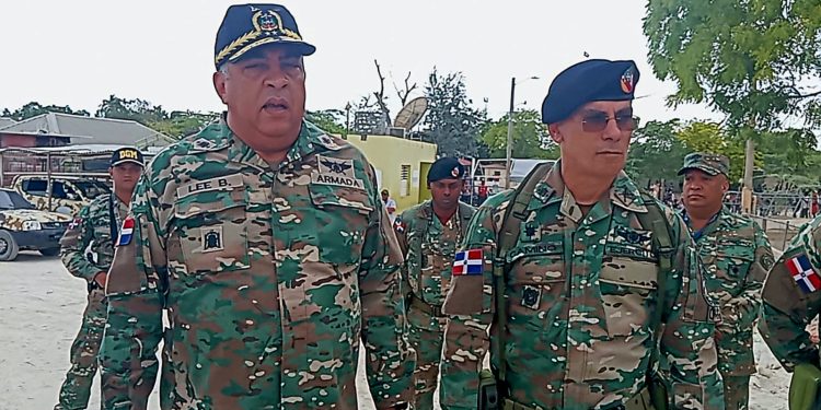 Ejército y Migración recorren puntos fronterizos para fortalecer controles y enfrentar tráfico de indocumentados