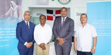 La Iglesia de Jesucristo dona equipos de cocina y agua potable para combatir la desnutrición infantil en Azua