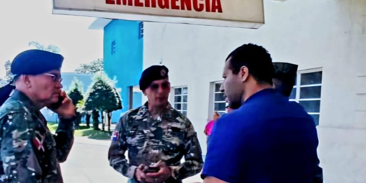 Comandante ERD lamenta accidente en el que fallecieron dos militares y otros cinco resultaron heridos