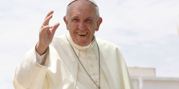 El papa Francisco pasó una noche tranquila y mostró una leve mejoría tras 25 días hospitalizado