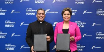 Pro-Competencia firma acuerdo con la UCNE para formar futuros expertos en competencia