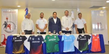 Ministro Kelvin Cruz apoya el rescate de los Juegos Nacionales Salesianos