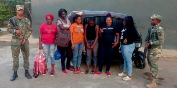 Abandonan dos moto-taxis con 12 haitianos indocumentados en Santiago Rodríguez