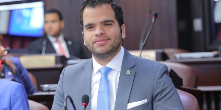 Diputado Vicente Sánchez destaca la importancia del proyecto de ley Diputados en Línea