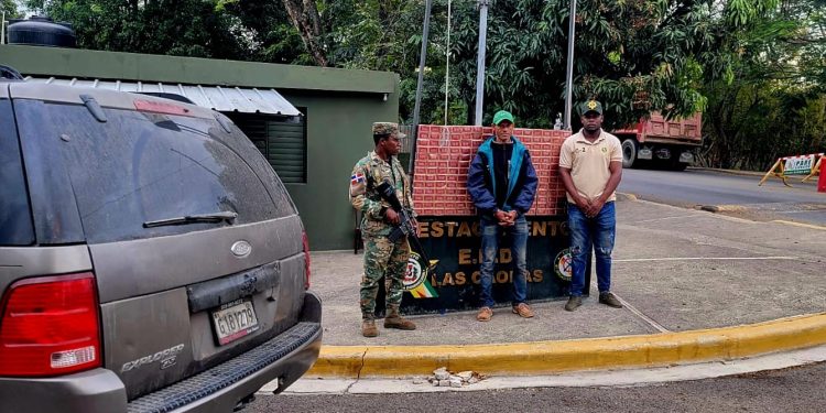 Arrestan a dos hombres contrabandeando cigarrillos en Santiago Rodríguez  y Dajabón
