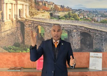 Decano Gerardo Roa promueve UASD en Italia como mejor opción cultural