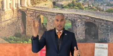 Decano Gerardo Roa promueve UASD en Italia como mejor opción cultural