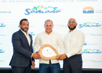 Hotel Bahia Principe Grand El Portillo recibe Premio de Sostenibilidad Turística Empresarial en Samaná