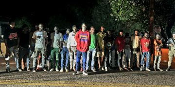 Interceptan dos jeepetas con 31 indocumentados en San Juan de la Maguana