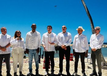 Turismo inicia construcción muelle turístico Caleta en la Romana