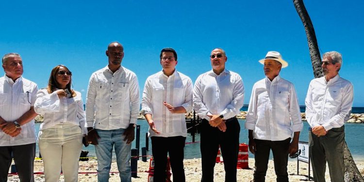 Turismo inicia construcción muelle turístico Caleta en la Romana