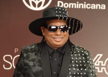 Merenglass gana Premio Soberano 2025 y se lo dedica a México