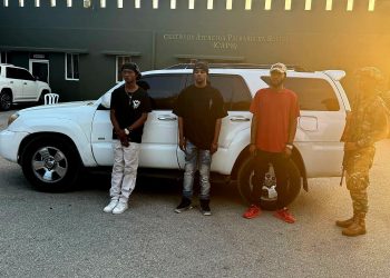 Envían a la justicia a dos dominicanos por tráfico de inmigrantes en San Juan y Pedernales