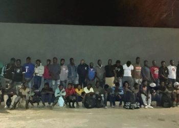 Detienen grupo de 48 inmigrantes indocumentados en un platanal en Valverde