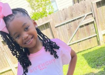 Una niña de 10 años fingió estar muerta para salvarse y proteger a su hermano de una masacre en Houston