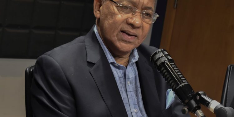 Presidente del PDI Ismael Reyes advierte comportamiento de militares en Friusa hará más fuerte movimiento antiinmigrante