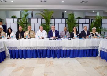 Abinader, Faride y Yeni Berenice encabezan reunión que fortalece la seguridad en el país