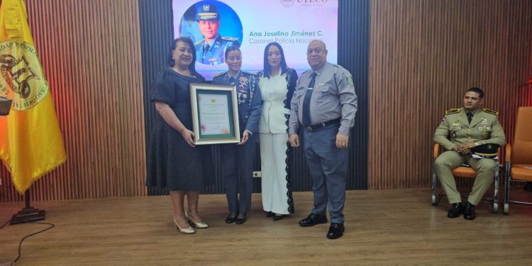 Reconocen trayectoria, pulcritud y liderazgo coronel PN, Ana J. Jiménez Cruceta