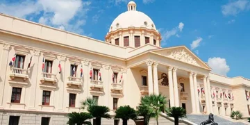 Gobierno emite decreto 130-25 y pone en retiro a generales del ERD y la FARD