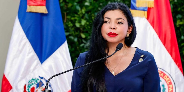 Yeni Berenice realiza nuevos nombramientos en la Procuraduría